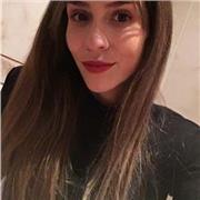 profesora con conocimientos y cualidades para impartir clases de cualquier asignatura